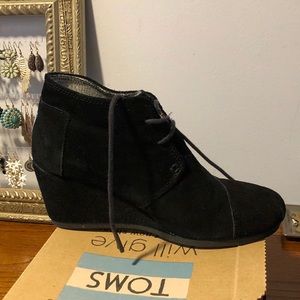 Toms wedges